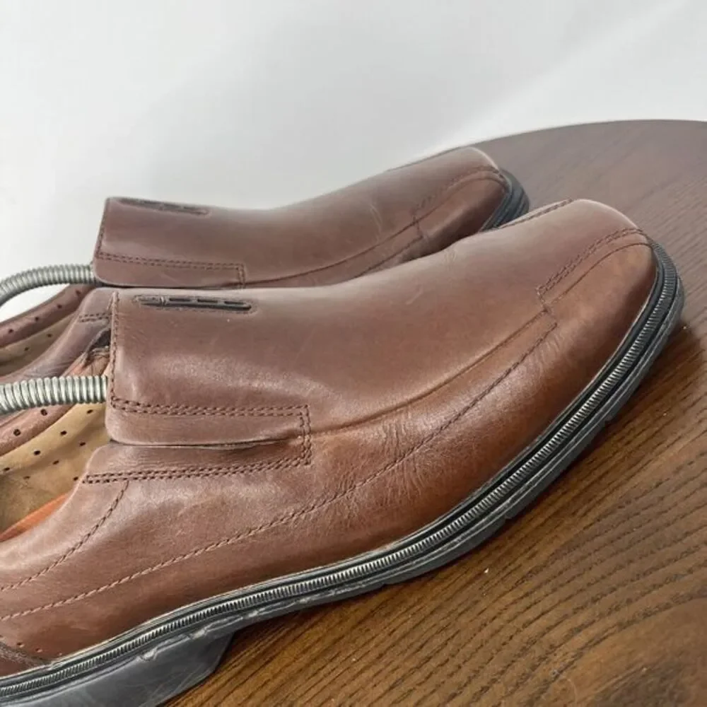 Clarks unstructured loafer